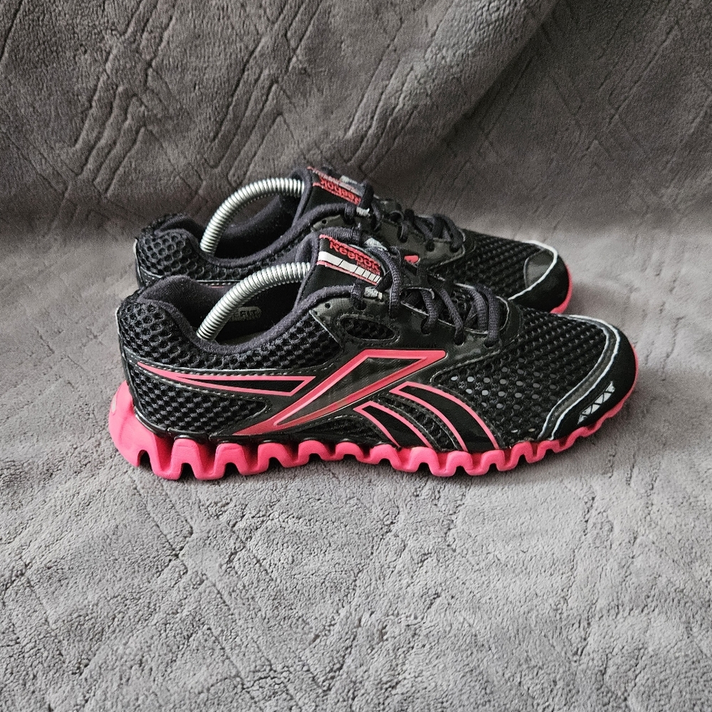 Reebok Premier Zigfly Nano Trainers Womens Sz 7.5 Black Pink Athletic Shoes.